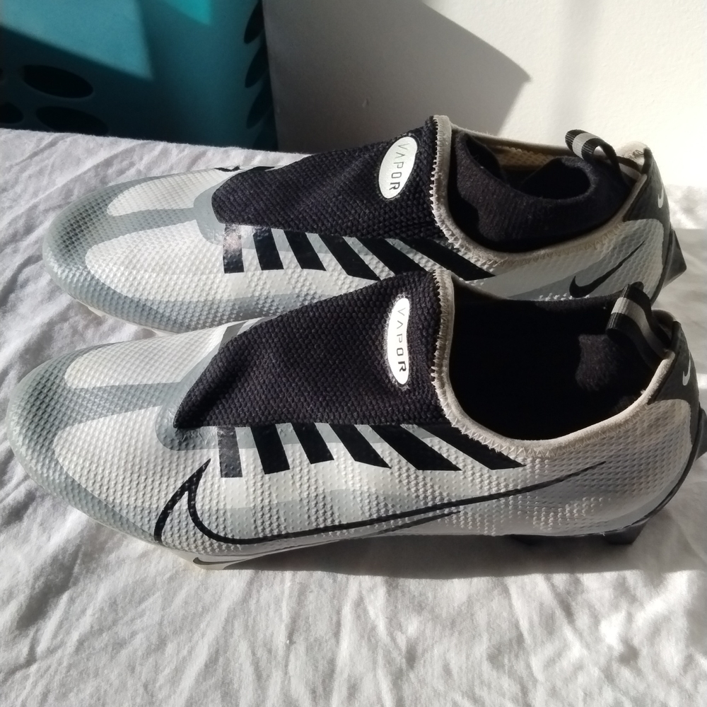 Nike vapor edge elite360 football cleats size 10 white/black/silver